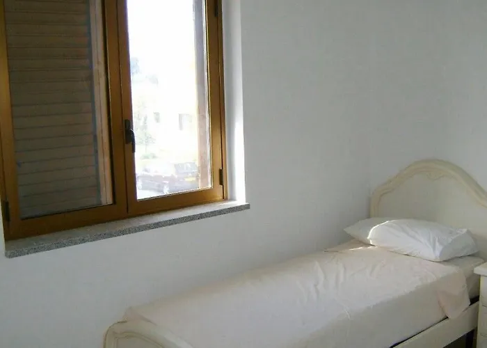 Caulonia, 2 Bed 1st Floor Close To * Caulonia Marina