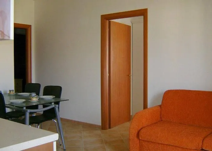 Apartmán Caulonia, 2 Bed 1st Floor Close To